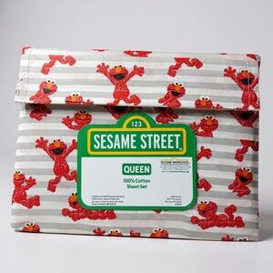 Sesame Street Elmo Queen Sheet Set